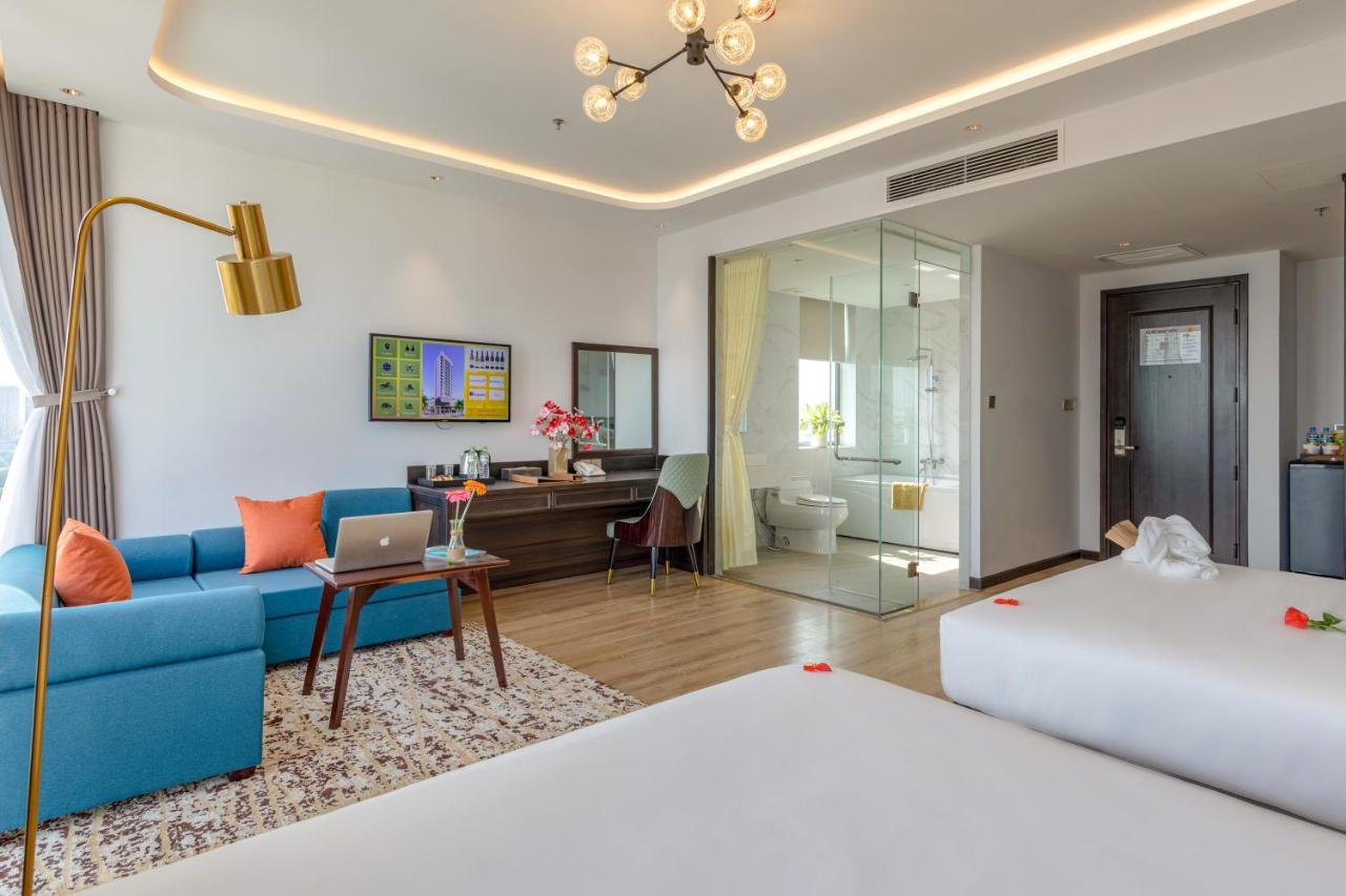 Cordial Grand Hotel Da Nang Beach - Infinity Rooftop Pool エクステリア 写真