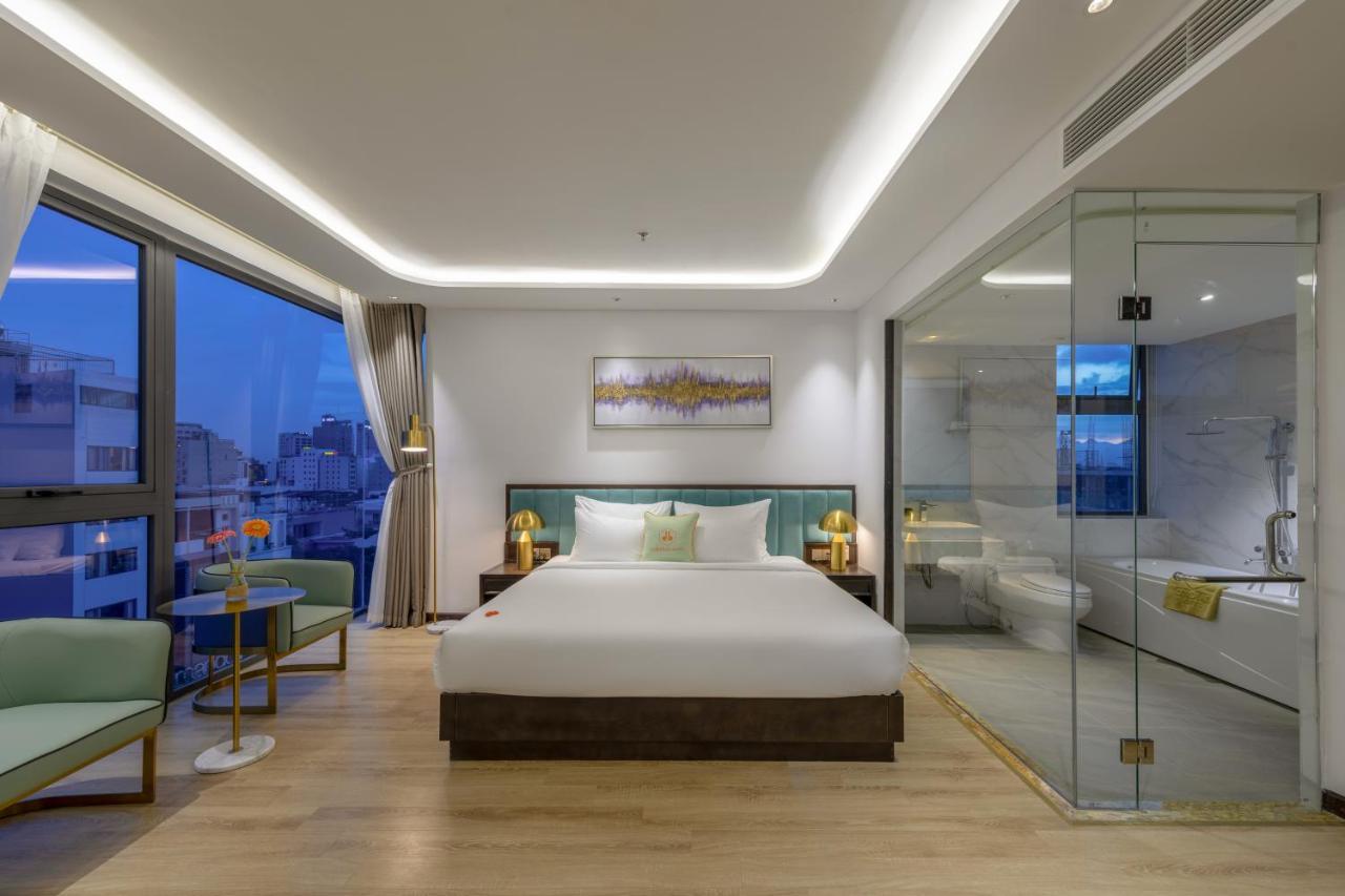 Cordial Grand Hotel Da Nang Beach - Infinity Rooftop Pool エクステリア 写真