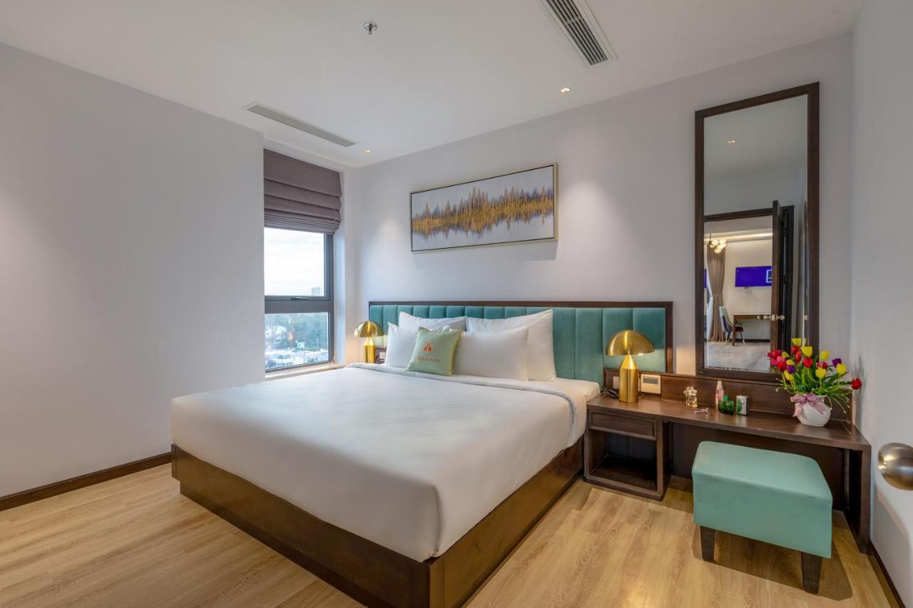 Cordial Grand Hotel Da Nang Beach - Infinity Rooftop Pool エクステリア 写真