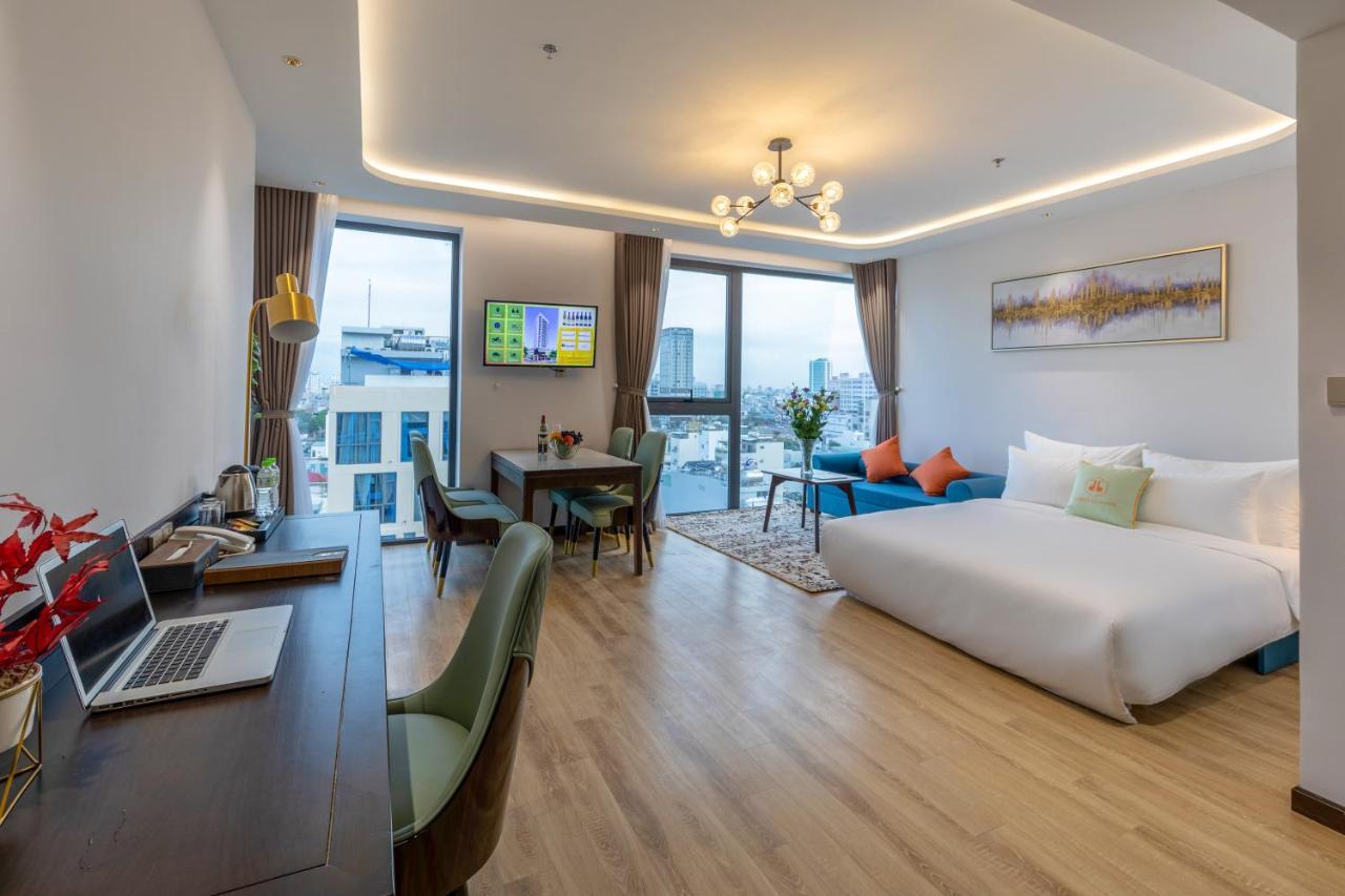 Cordial Grand Hotel Da Nang Beach - Infinity Rooftop Pool エクステリア 写真