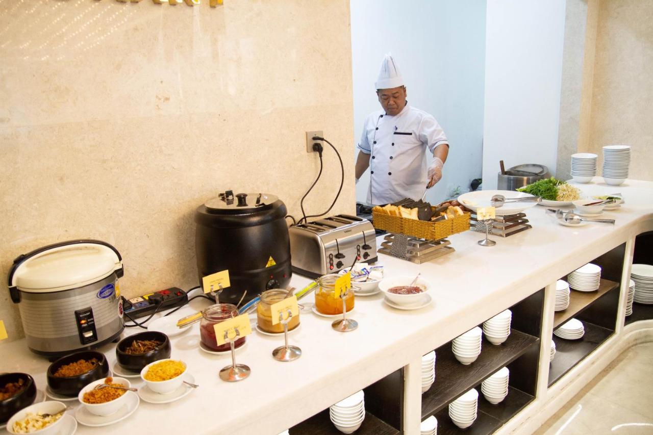 Cordial Grand Hotel Da Nang Beach - Infinity Rooftop Pool エクステリア 写真