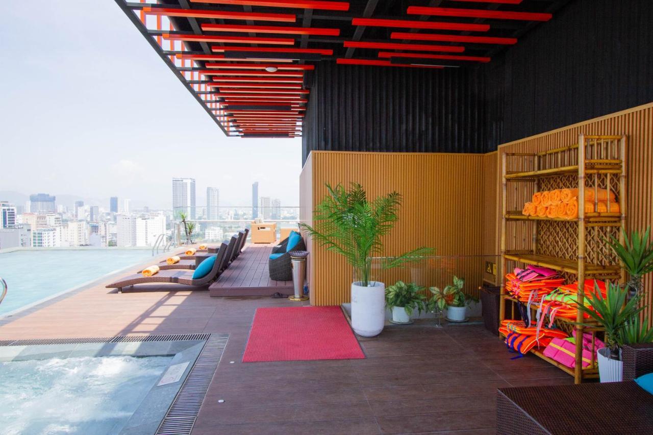 Cordial Grand Hotel Da Nang Beach - Infinity Rooftop Pool エクステリア 写真