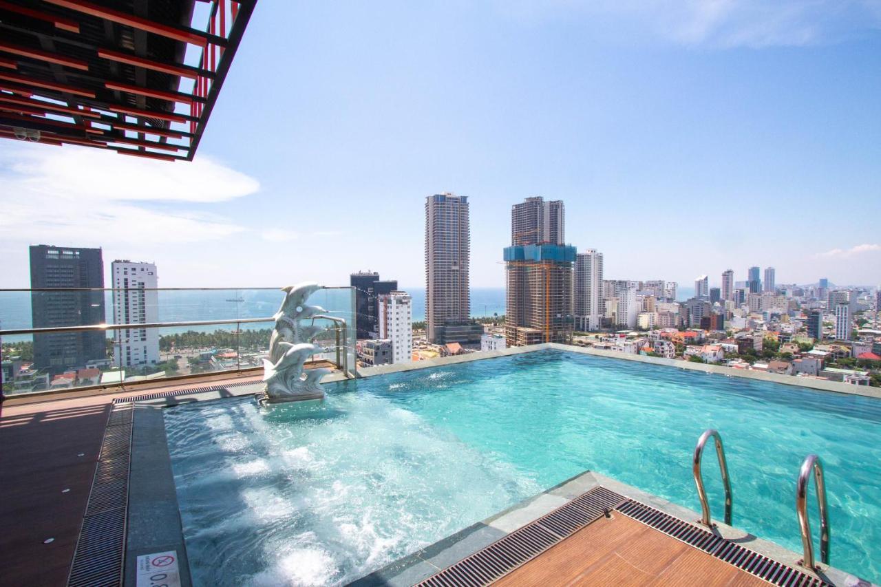 Cordial Grand Hotel Da Nang Beach - Infinity Rooftop Pool エクステリア 写真