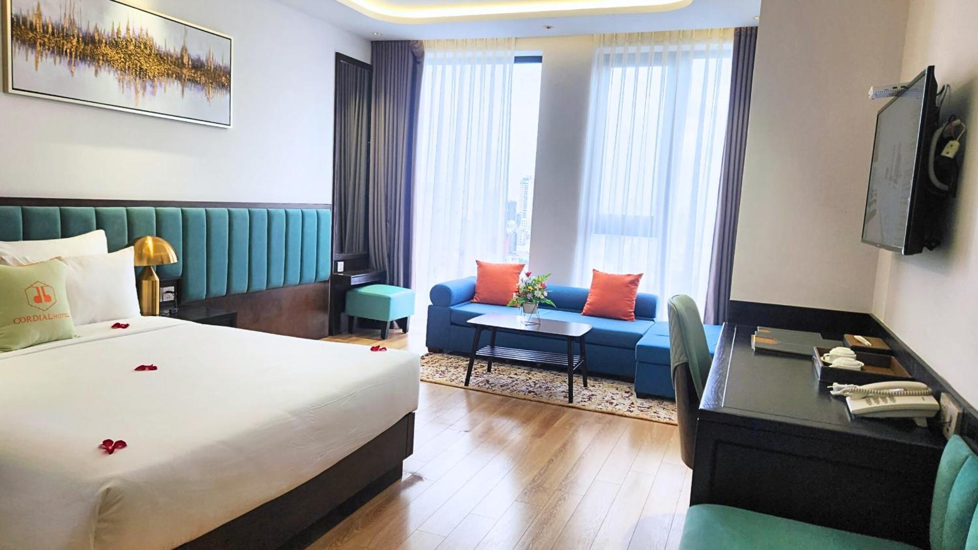 Cordial Grand Hotel Da Nang Beach - Infinity Rooftop Pool エクステリア 写真